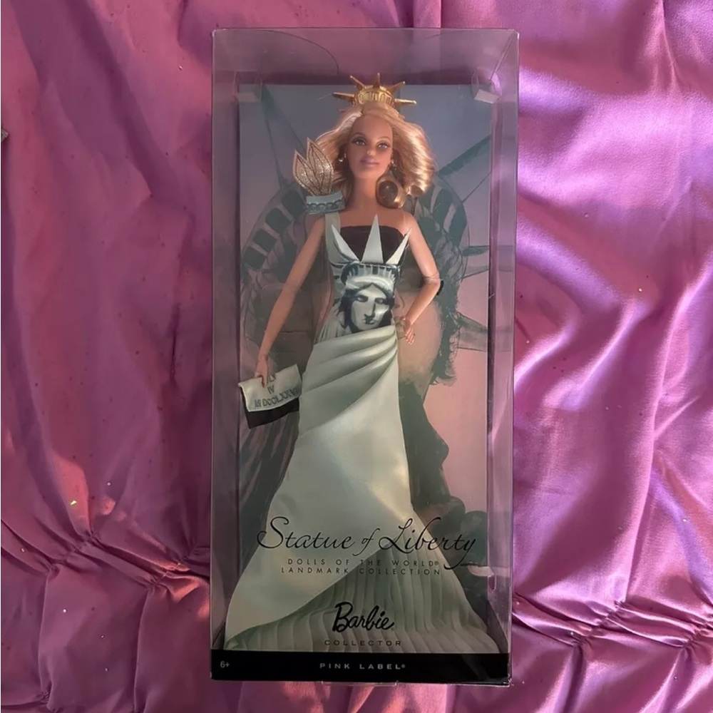 Barbie Statue of Liberty Pink Label Doll